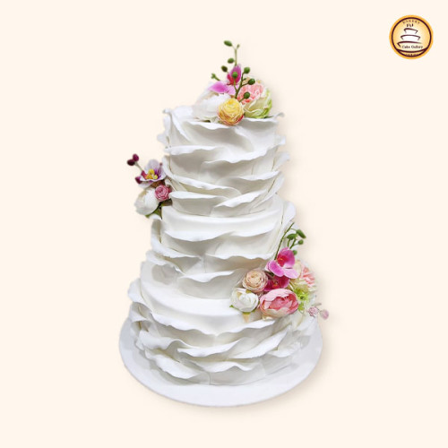 Wedding cake three tier