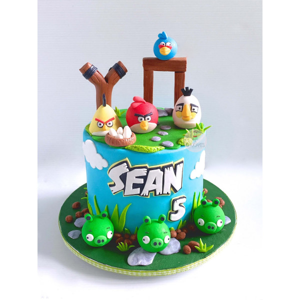 Angry Bird Cake
