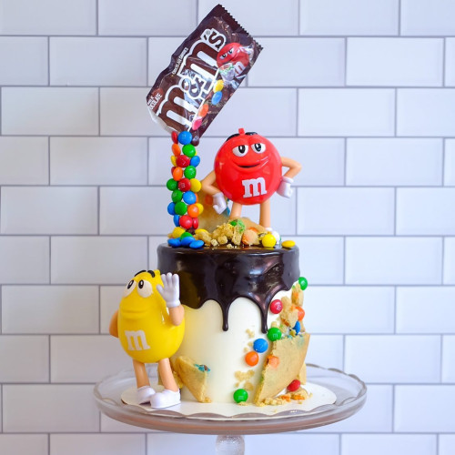 m&m Cake