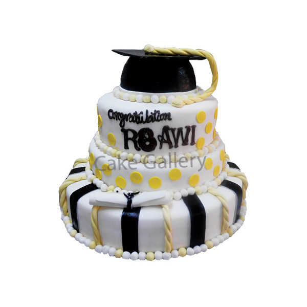 GRADUATION CAKE