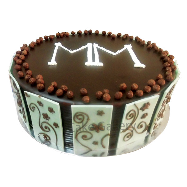 MM Cake