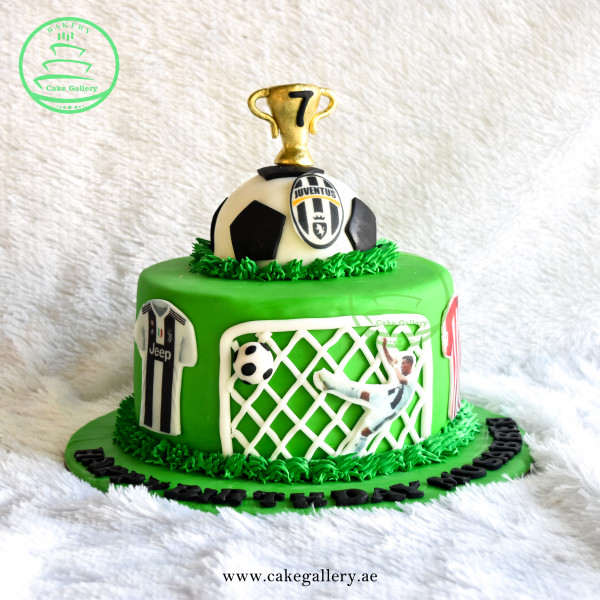 FOOTBALL CAKE