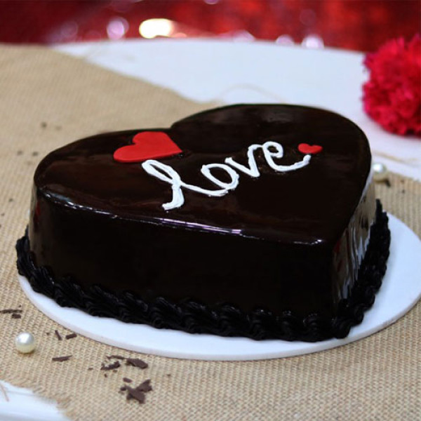 CHOCOLATE HEART SHAPE CAKE