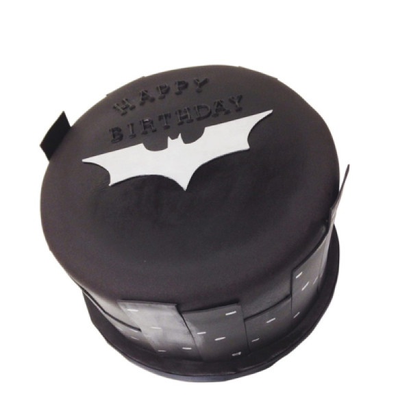 Batman Cake 04
