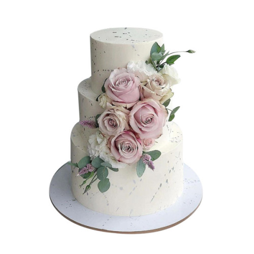 Whitish Wedding cake 