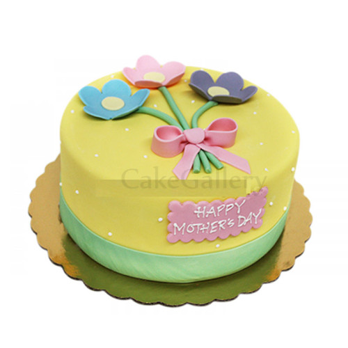 Kinder Flower Cake